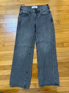 Hollister Low- Rise Baggy Jeans